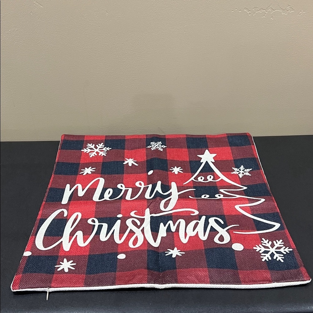 “Merry Christmas” Festive Gingham Holiday Pillow Case - Picture 2 of 7